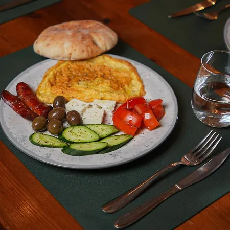Velore Boutique 3* Τίρανα